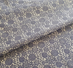 Bavlněné plátno folklorní modré krajkové kytičky na bílé