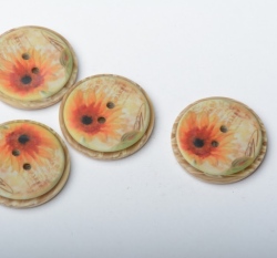 Knoflík imitace dřeva potisk slunečnice na žluté