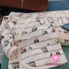 Úplet potisk stavební stroje mezi proužky