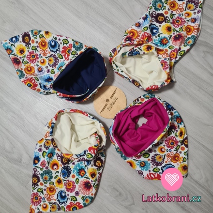 Folklorní šátkošála