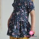 Úplet potisk tančící baletka na tmavě modré