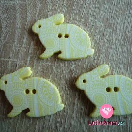 Knoflík zajíček žlutý s ornamenty