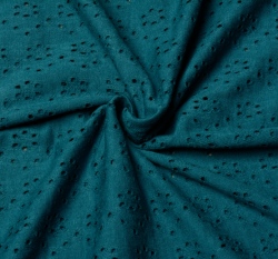 Úplet s dírkovanou výšivkou (madeira) jednobarevný petrolejový